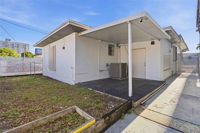 470 NW 22nd Ave, Miami, FL 33125