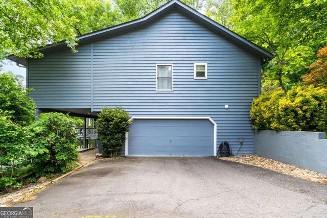 5686 Pine Crest Road, Young Harris, GA 30582