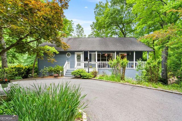 5686 Pine Crest Road, Young Harris, GA 30582
