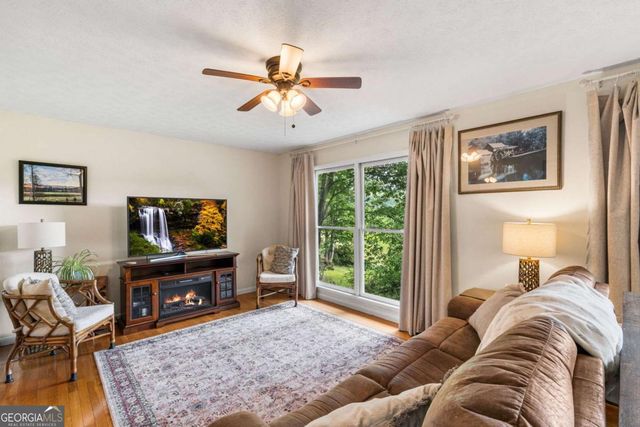5686 Pine Crest Road, Young Harris, GA 30582