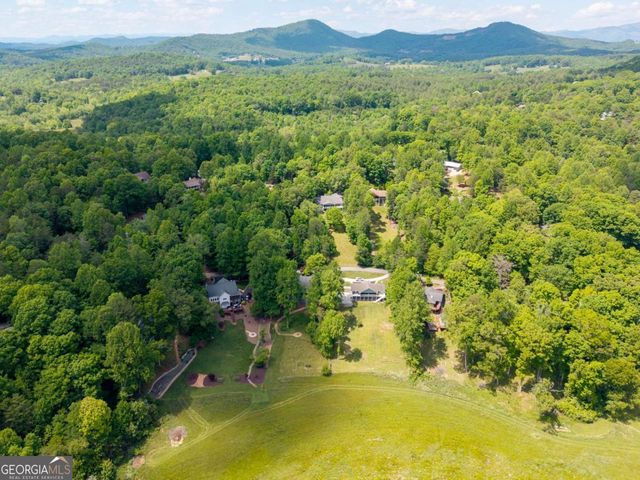 5686 Pine Crest Road, Young Harris, GA 30582