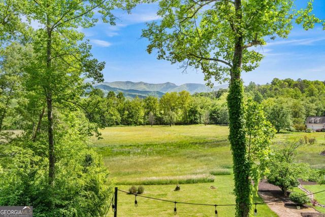 5686 Pine Crest Road, Young Harris, GA 30582