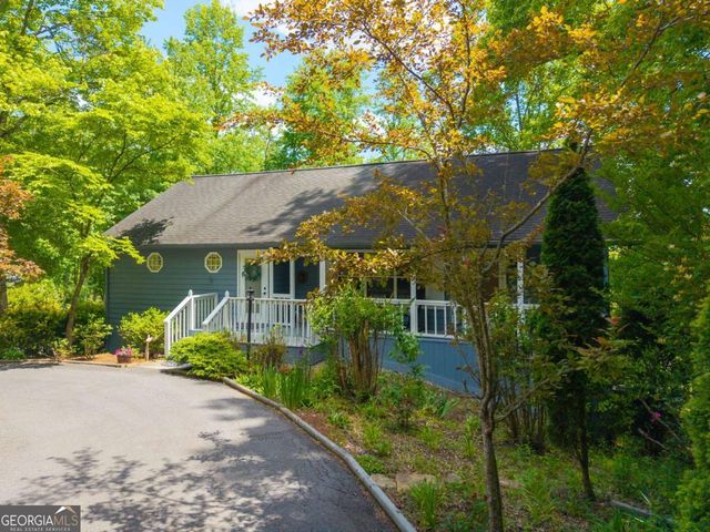 5686 Pine Crest Road, Young Harris, GA 30582