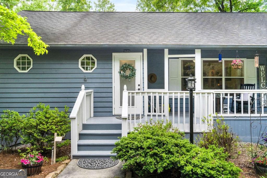 5686 Pine Crest Road, Young Harris, GA 30582