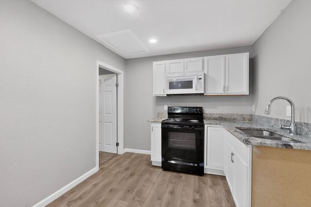 1305-A NW 14th Street, Grand Prairie, TX 75050