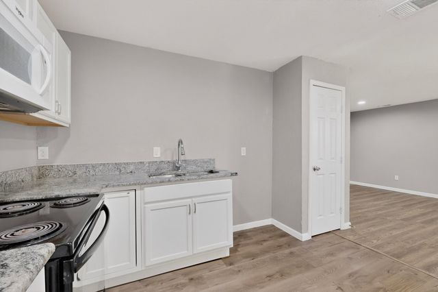 1305-A NW 14th Street, Grand Prairie, TX 75050