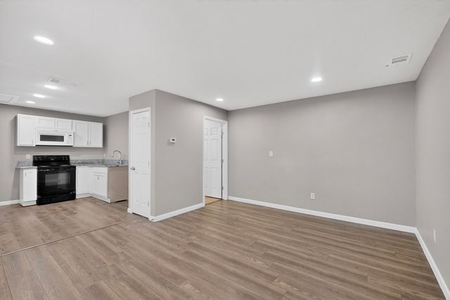 1305-A NW 14th Street, Grand Prairie, TX 75050