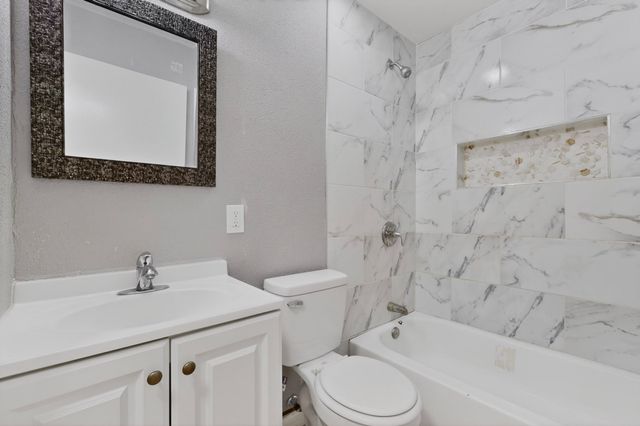 1305-A NW 14th Street, Grand Prairie, TX 75050