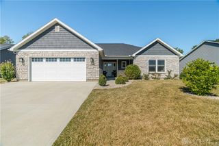 2734 Executive Drive, Troy, OH 45373