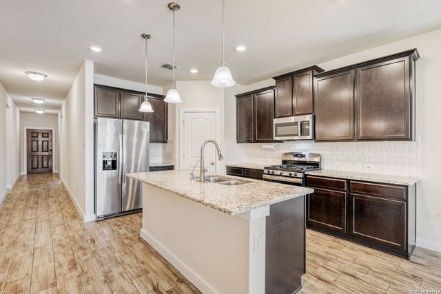 14615 Running Wolf, San Antonio, TX 78245