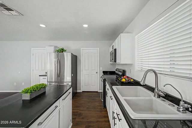 1331 S BRIDGEGATE Drive, Gilbert, AZ 85296