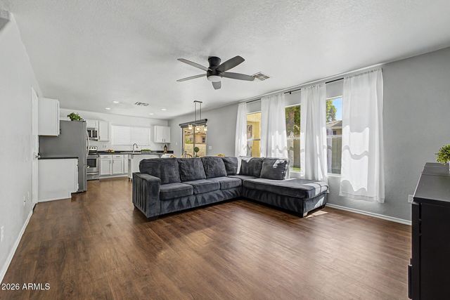 1331 S BRIDGEGATE Drive, Gilbert, AZ 85296