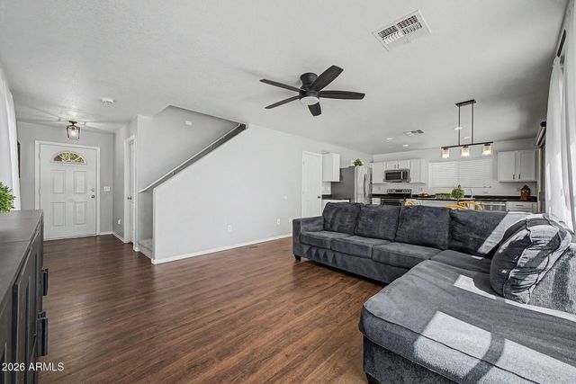 1331 S BRIDGEGATE Drive, Gilbert, AZ 85296