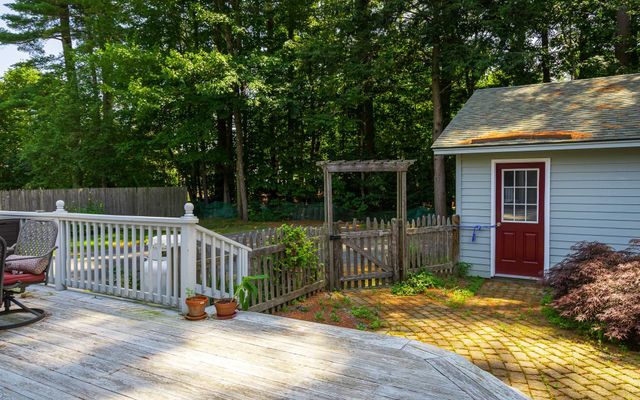 17 Leahy Road, Keene, NH 03431