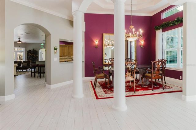 13510 WESTSHIRE DRIVE, Tampa, FL 33618