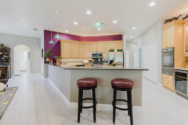 13510 WESTSHIRE DRIVE, Tampa, FL 33618