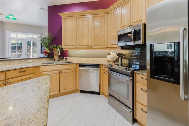 13510 WESTSHIRE DRIVE, Tampa, FL 33618