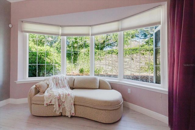 13510 WESTSHIRE DRIVE, Tampa, FL 33618