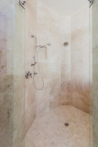 13510 WESTSHIRE DRIVE, Tampa, FL 33618