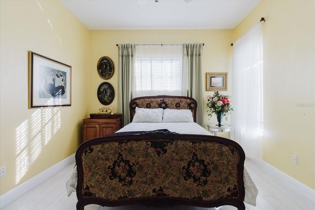 13510 WESTSHIRE DRIVE, Tampa, FL 33618