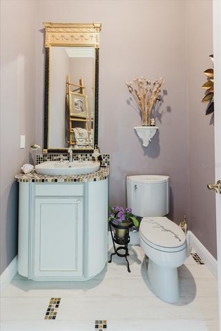 13510 WESTSHIRE DRIVE, Tampa, FL 33618