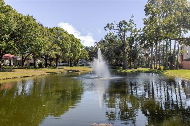 13510 WESTSHIRE DRIVE, Tampa, FL 33618