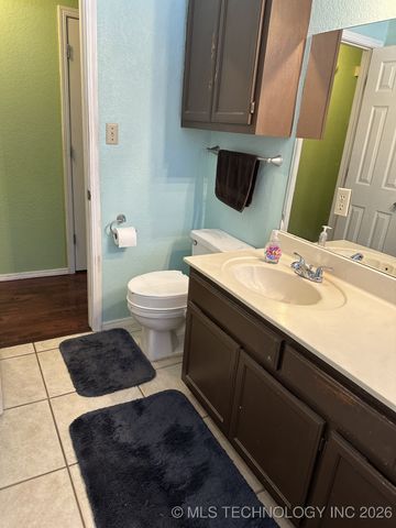 10026 S 93rd Avenue E, Tulsa, OK 74133