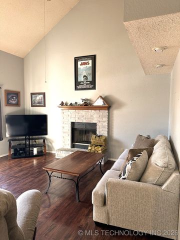 10026 S 93rd Avenue E, Tulsa, OK 74133