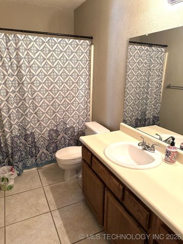 10026 S 93rd Avenue E, Tulsa, OK 74133