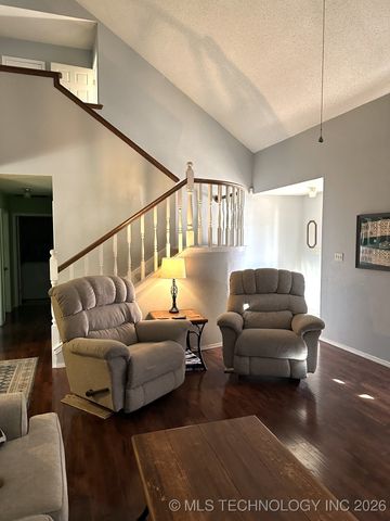 10026 S 93rd Avenue E, Tulsa, OK 74133