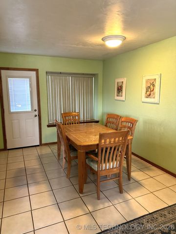 10026 S 93rd Avenue E, Tulsa, OK 74133