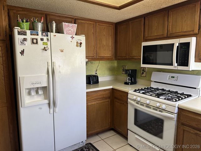 10026 S 93rd Avenue E, Tulsa, OK 74133