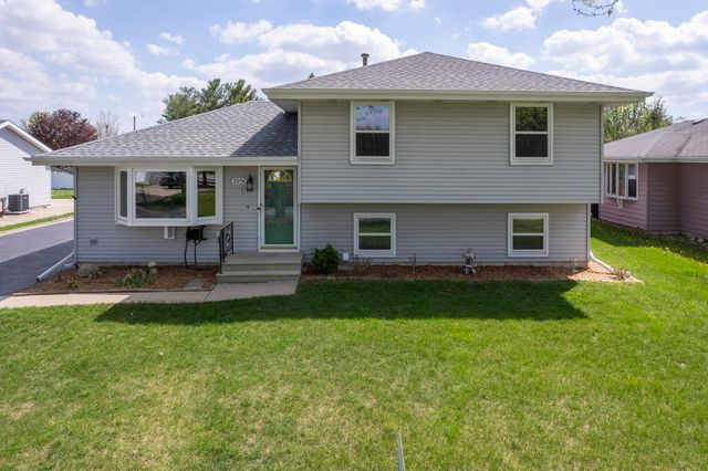 2906 Warren Dorris Drive, Joliet, IL 60435