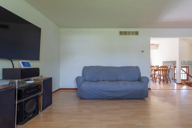 2906 Warren Dorris Drive, Joliet, IL 60435