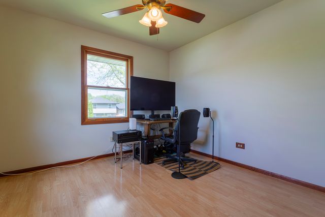 2906 Warren Dorris Drive, Joliet, IL 60435