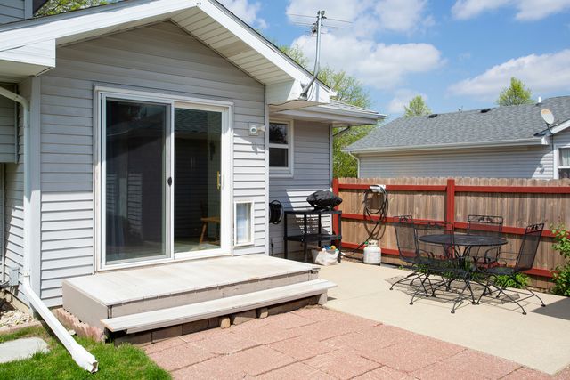 2906 Warren Dorris Drive, Joliet, IL 60435