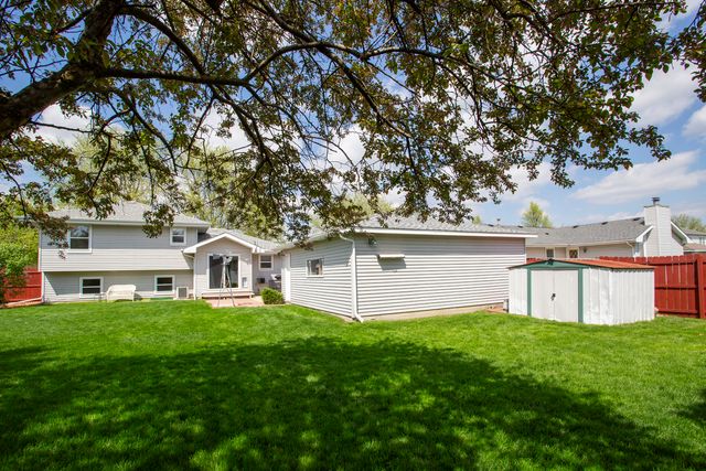 2906 Warren Dorris Drive, Joliet, IL 60435