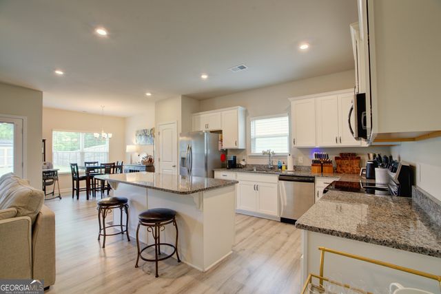 3 Macintosh Drive NE, Rome, GA 30165