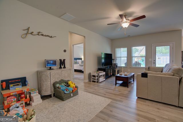 3 Macintosh Drive NE, Rome, GA 30165