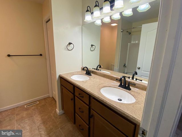 204 BRECKNOCK TER, West Chester, PA 19380