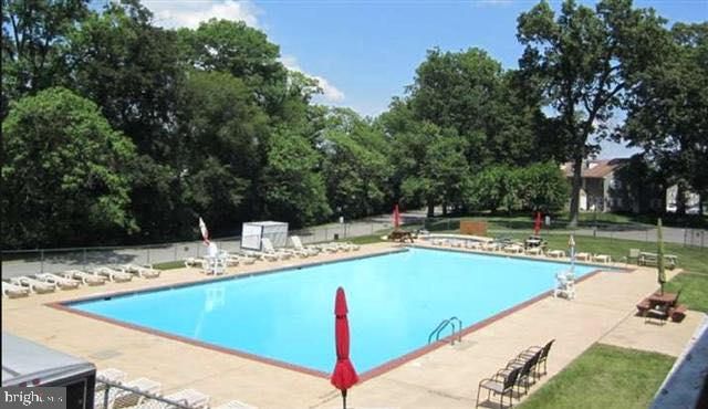 204 BRECKNOCK TER, West Chester, PA 19380