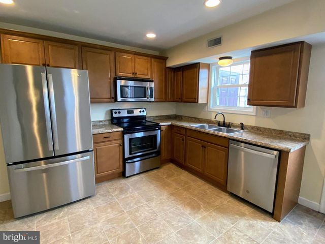 204 BRECKNOCK TER, West Chester, PA 19380