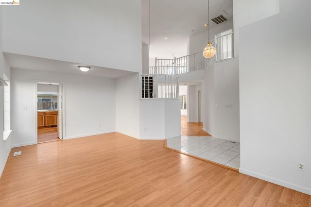 370 Gristmill Dr, Brentwood, CA 94513