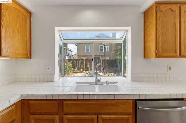 370 Gristmill Dr, Brentwood, CA 94513