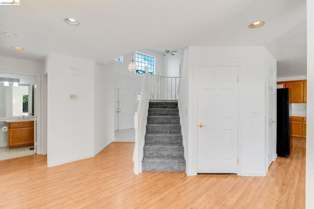 370 Gristmill Dr, Brentwood, CA 94513