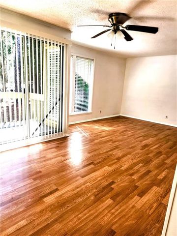 1080 Sea Cliff N Drive 2B, Daphne, AL 36526