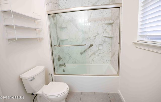 6 Abbey Road, Jackson, NJ 08527