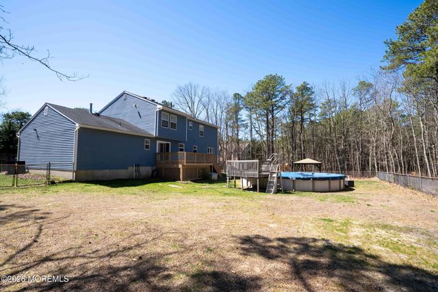 6 Abbey Road, Jackson, NJ 08527