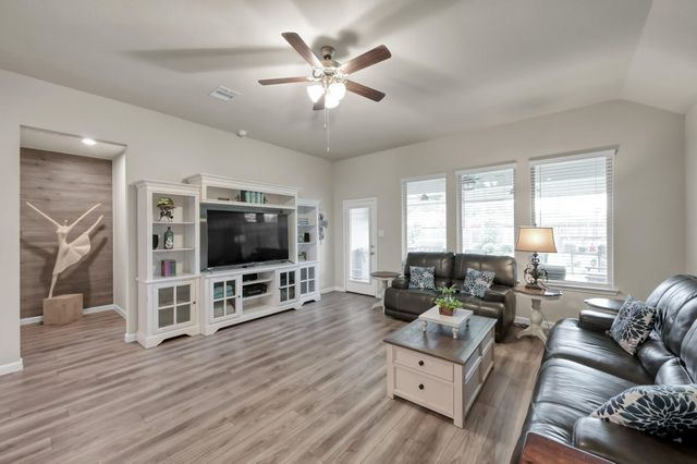 27912 Parkside Creek Drive, Spring, TX 77386