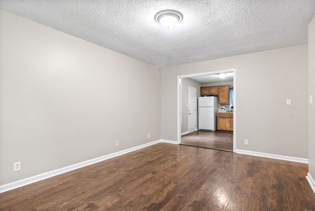 135 E St, Clarksville, TN 37042